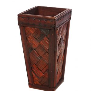 MACETERO BORDON CUADRADO MADERA 20CM